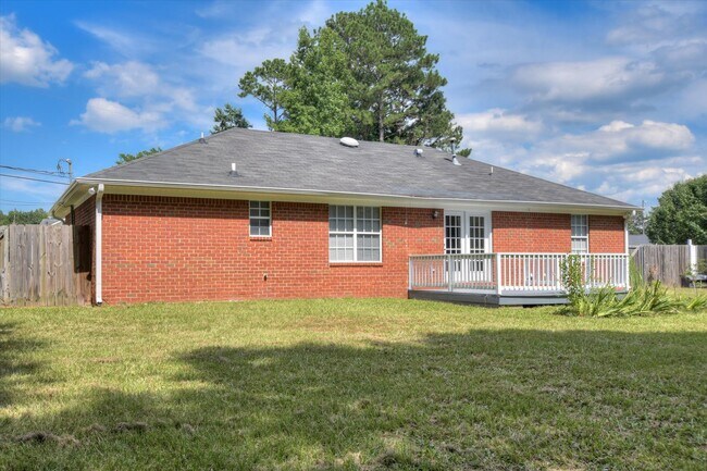 Building Photo - 2719 Davis Mill Rd