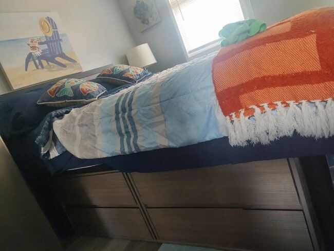 Building Photo - 307 Flagg St