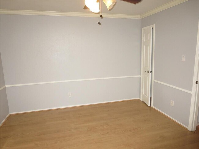 Building Photo - 12633 Memorial Dr
