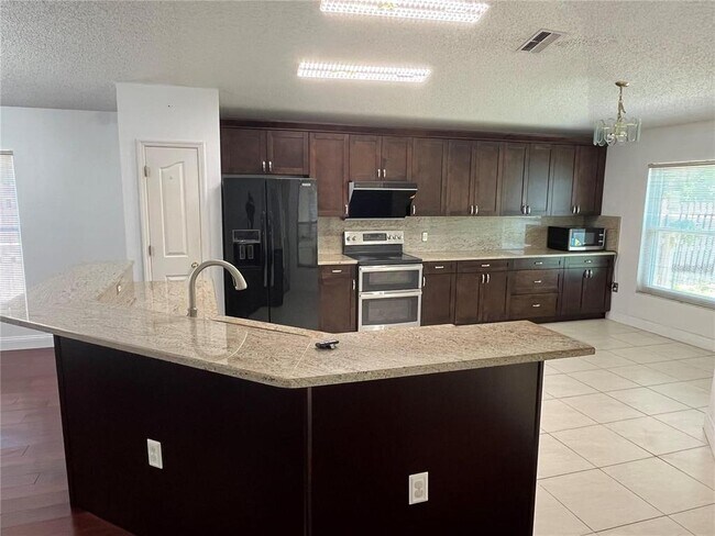 Building Photo - 8908 Southbay Dr