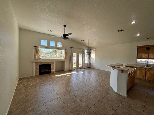 Building Photo - Seven Hills Single-Story 3 Bed 2 Bath Scenic Greenbelt Views