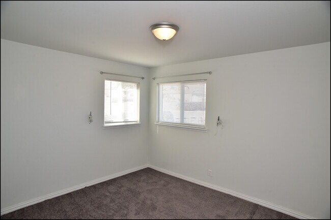 Building Photo - 3600 Volcanic Ave