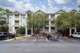 Building Photo - 700 Daniel Ellis Dr