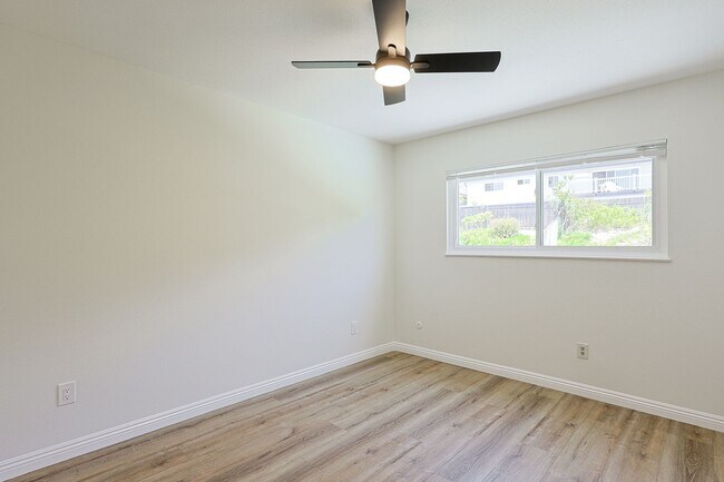 Building Photo - 4 Bed | 2.5 Bath Single-Family Home at the Base of Cowles Mountain