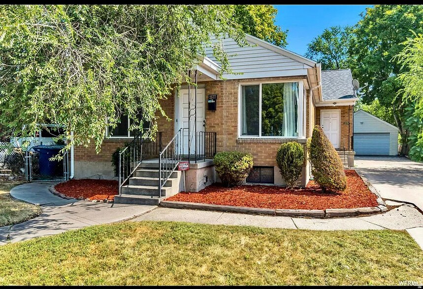 Building Photo - 2577 S 700 E