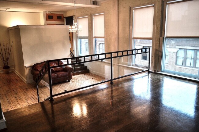 Building Photo - 1709 Washington Ave