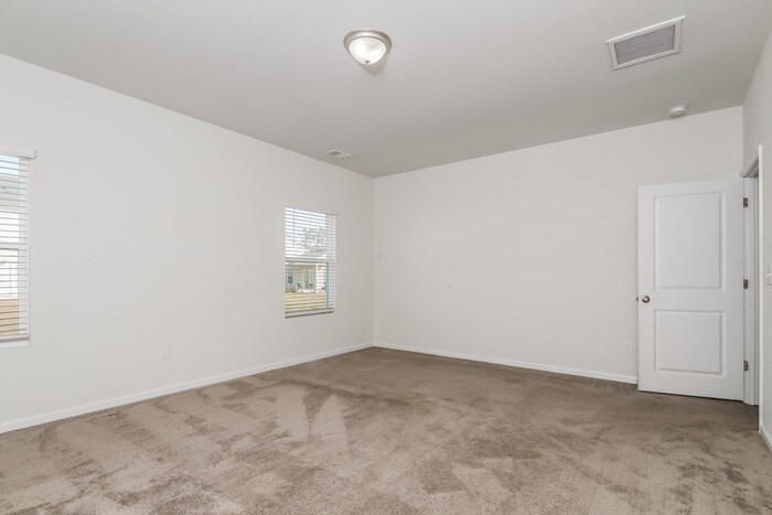 Building Photo - 168 Dorian Lp