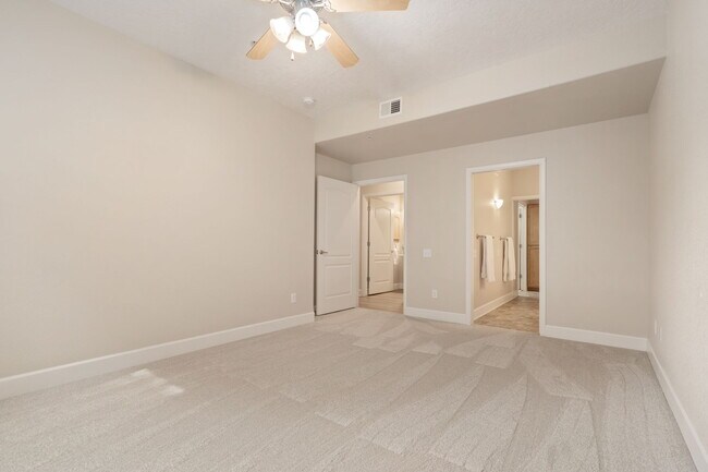 Building Photo - 4101 Crittenton Ln