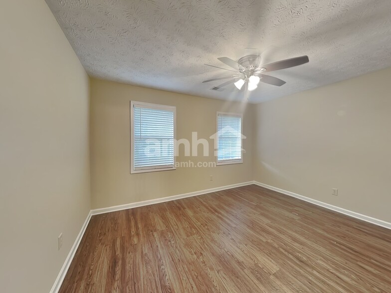 Building Photo - 1613 Cumberland Club Rd SW