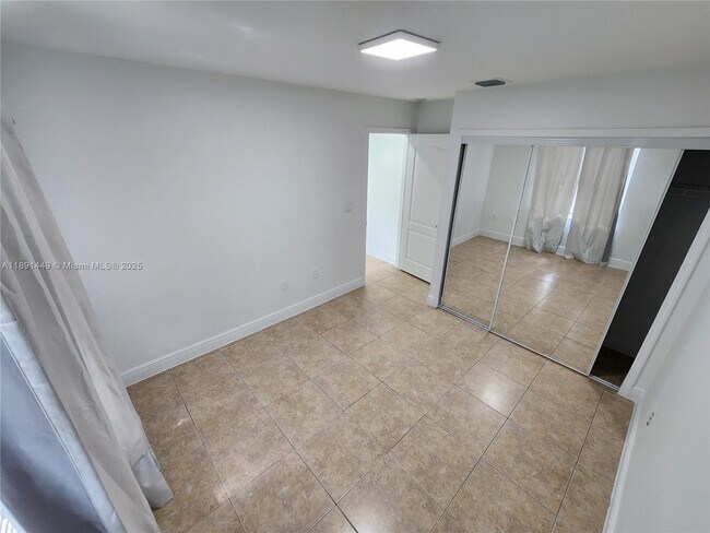 Building Photo - 11281 SW 247th Ter