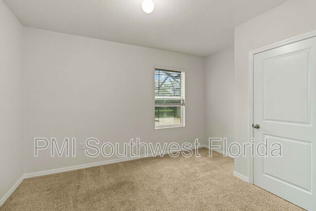 Building Photo - 5940 Silver Sage Wy