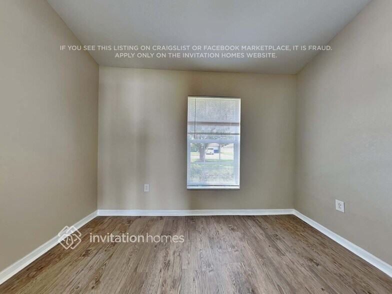 Building Photo - 3201 Thoroughbred Loop N