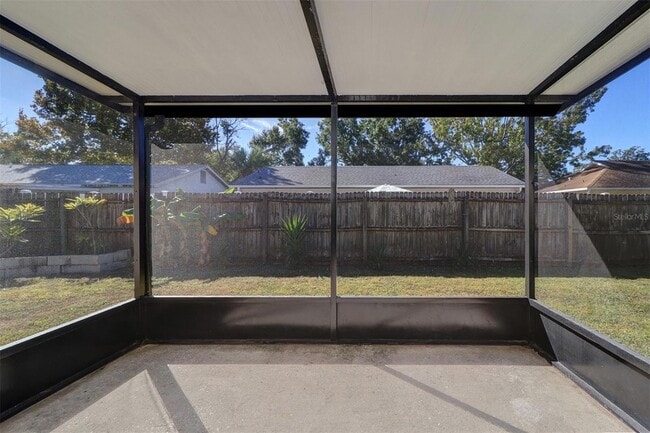 Building Photo - 1915 Saginaw Ct