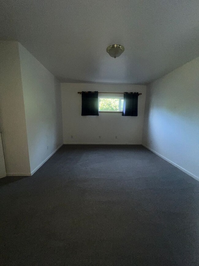 Building Photo - Charming 3-Bedroom, 2-Bath Tri-Level Home with Unfinished Basement