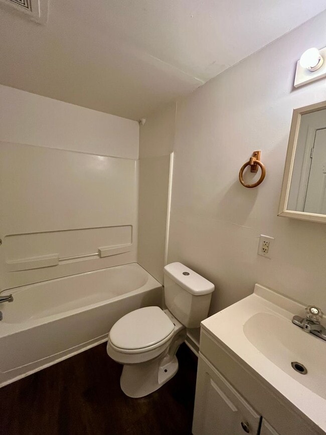 Building Photo - 2 Bed | 1 Bath | House