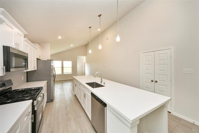 Building Photo - 21814 Ash Cypress Ct