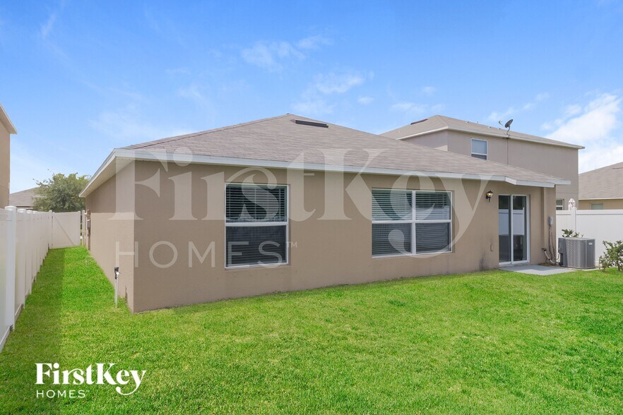 Building Photo - 10621 Standing Stone Dr