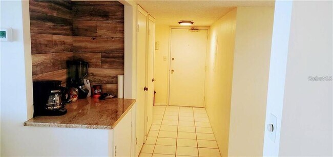 Building Photo - 450 S Gulfview Blvd