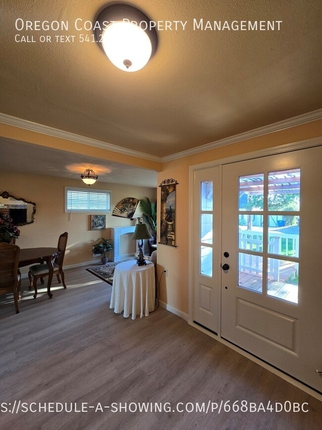 Building Photo - 1441 NW 20th St