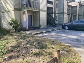 Building Photo - 2050 Bowen Dr