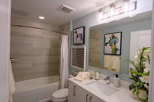 Building Photo - 8280 Garden Catalina Cir