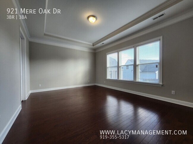 Building Photo - 921 Mere Oak Dr