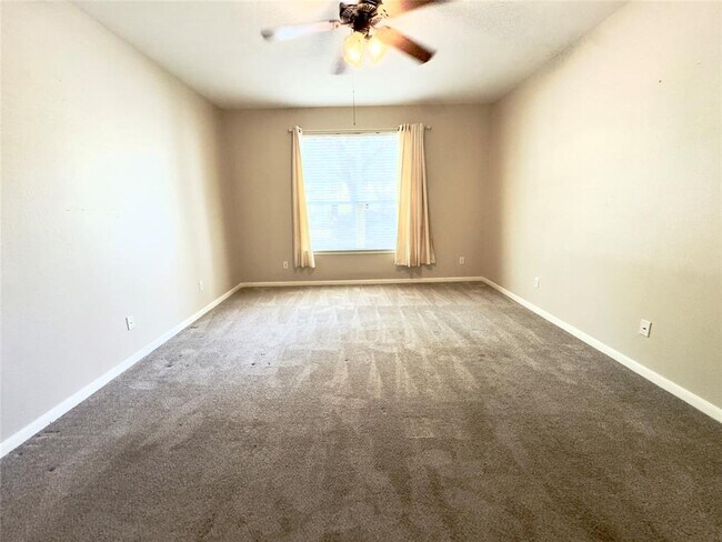 Building Photo - 6138 Negley