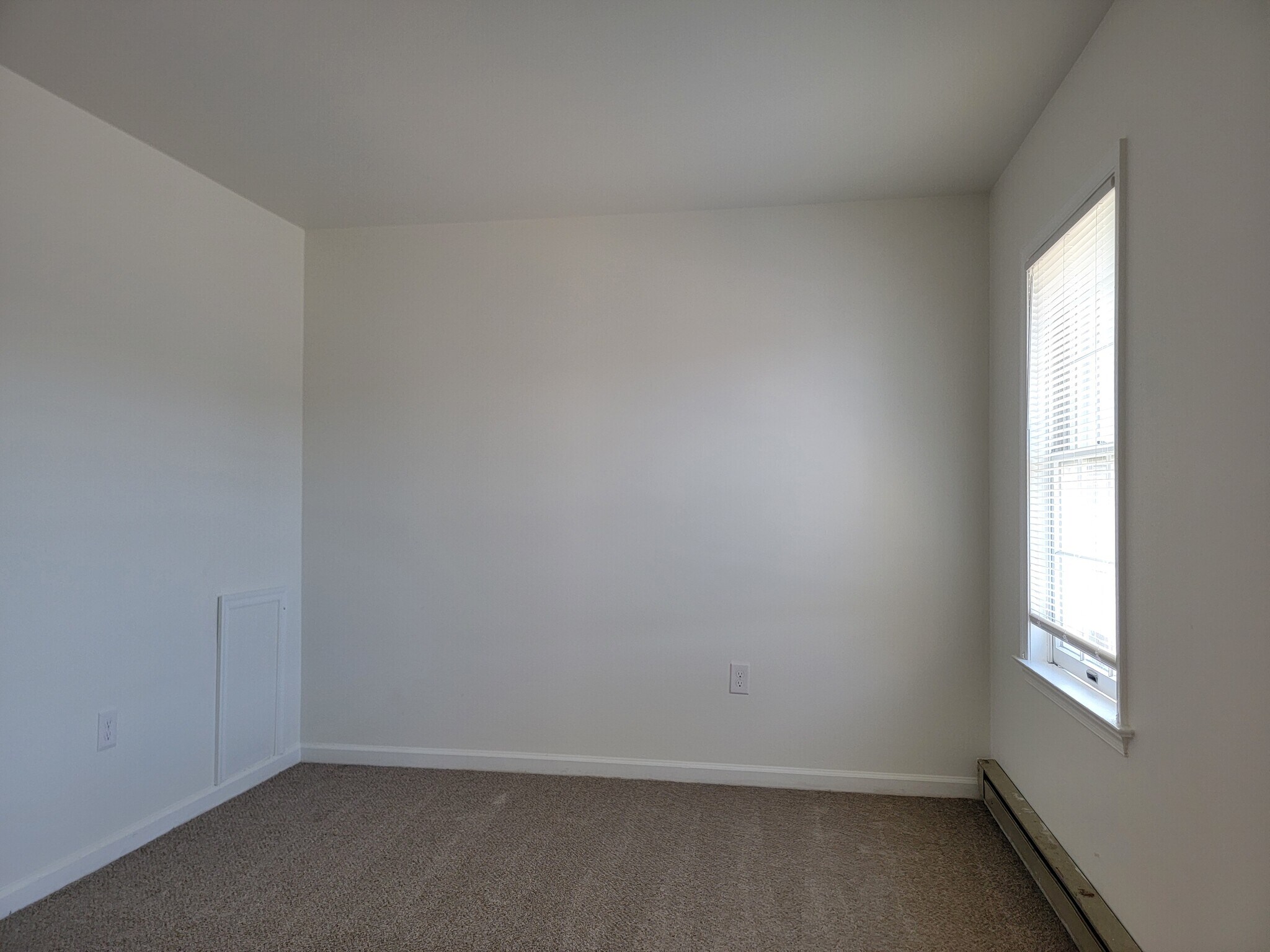 Building Photo - 102 Bradford Dr