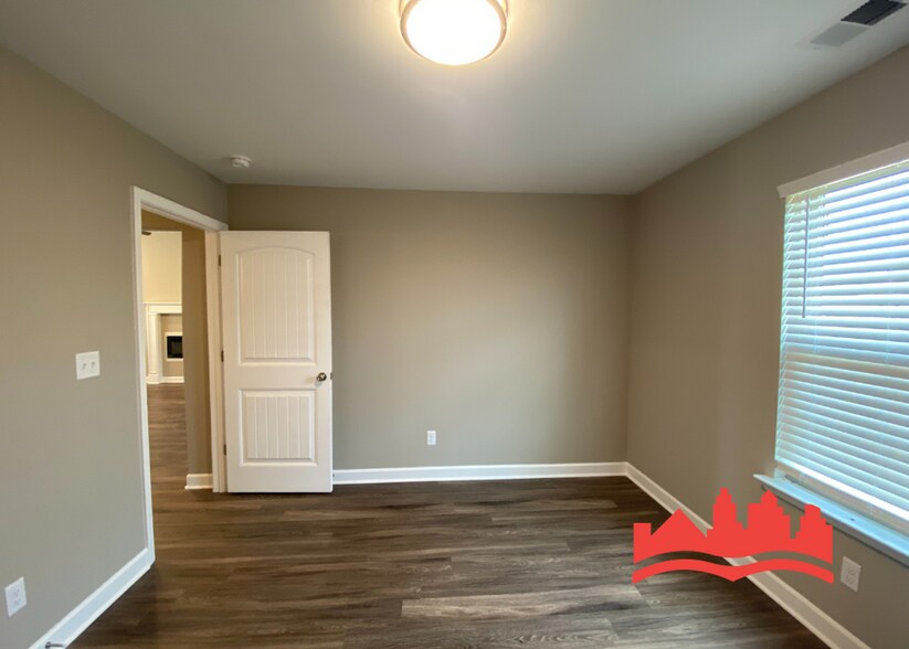 Building Photo - 5493 Stone Arch CV