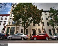 Building Photo - 413 S 11th St