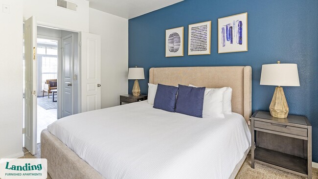 Building Photo - 1000 Henderson St