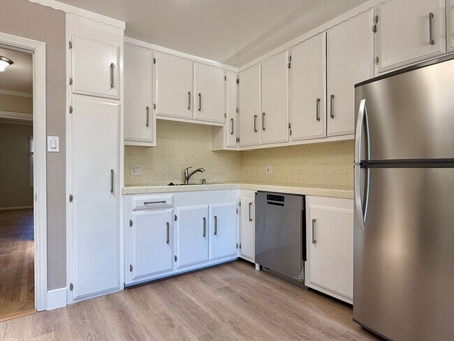 Building Photo - Two bedroom home for rent with large priva...