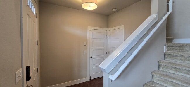 Building Photo - 11448 80th Pl S