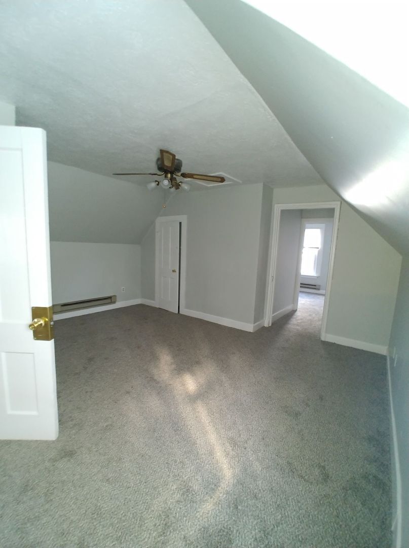 Building Photo - 308 N 11th St