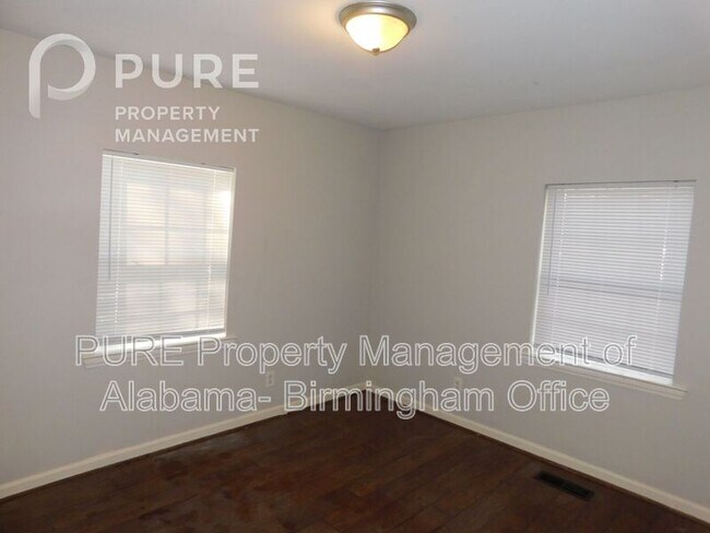 Building Photo - 5208 Highland Ave