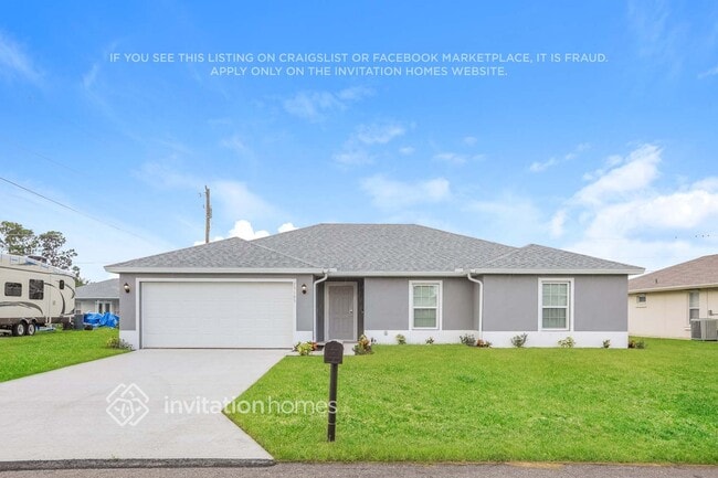 Building Photo - 23165 Lindale Ave