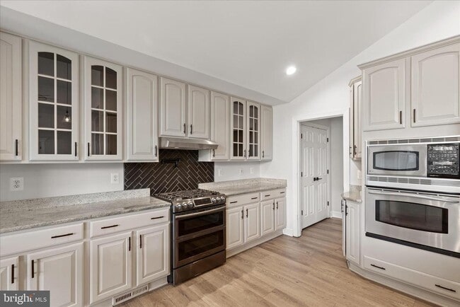 Building Photo - 5021 Catharpin Rd