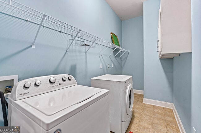 Building Photo - 1209 Heartwood Ave