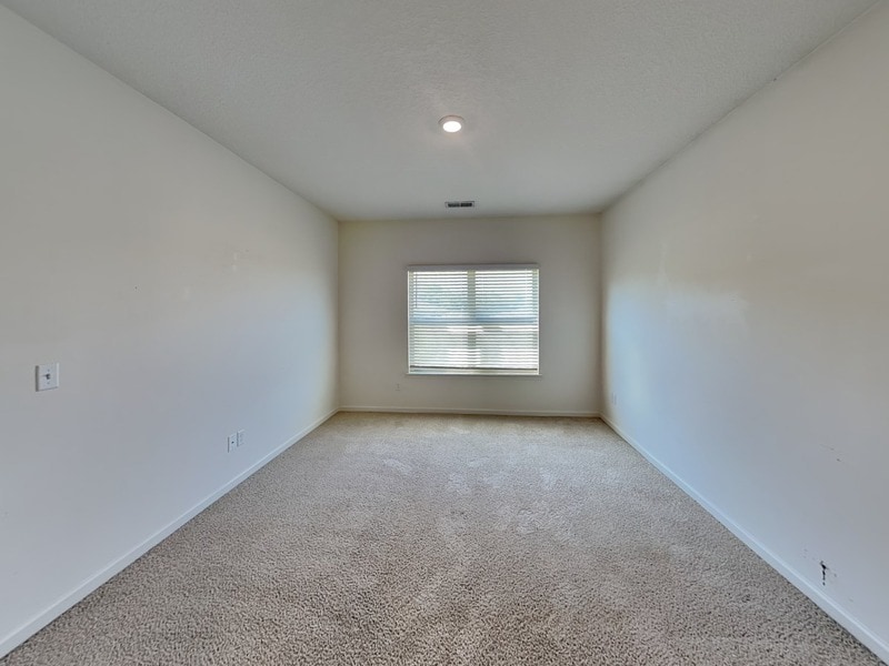 Building Photo - 39 Empire Ln