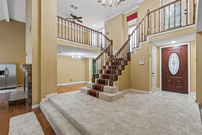 Building Photo - 13051 Meadowline Dr