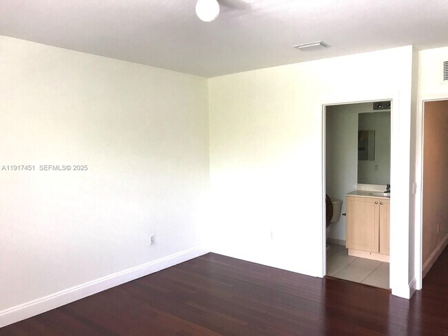 Building Photo - 8233 SW 25th Ct