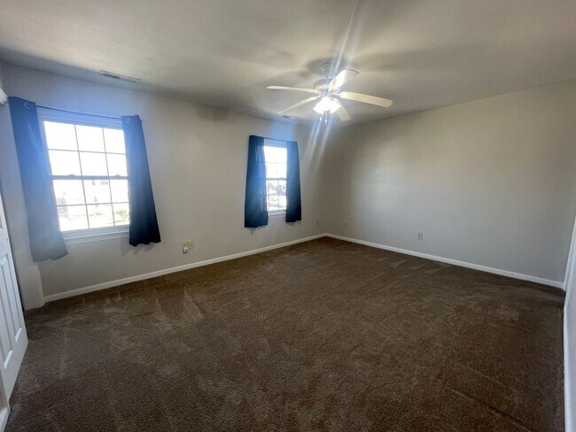 Building Photo - 4859 Woods Edge Rd