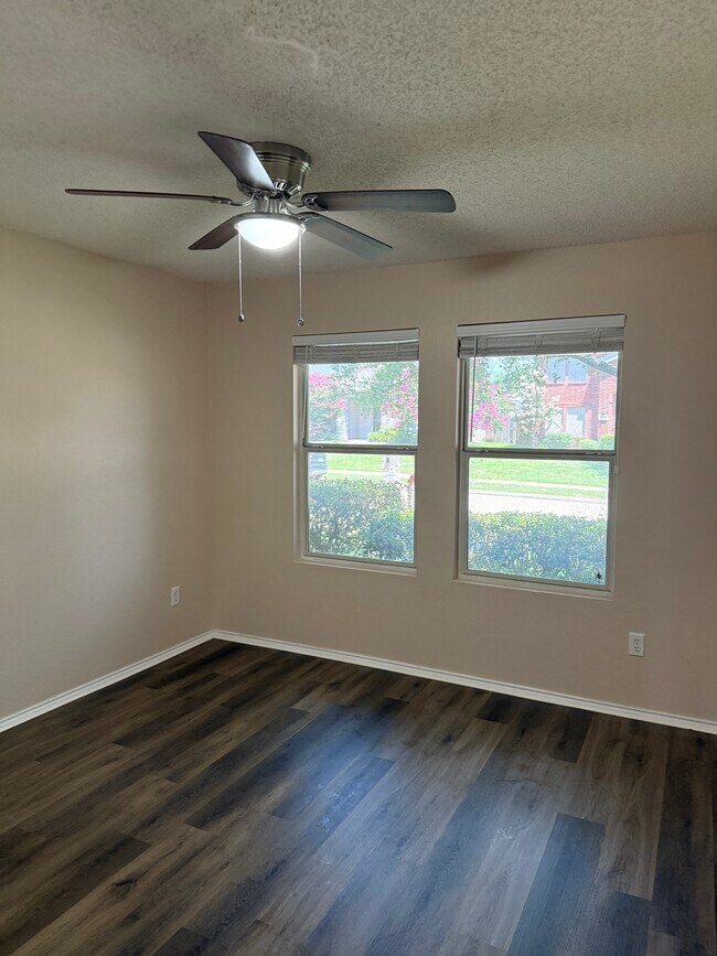 Building Photo - 1203 Maritime Ln