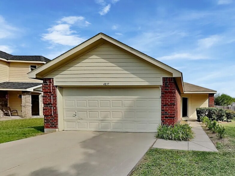 Primary Photo - 4837 Waterford Dr