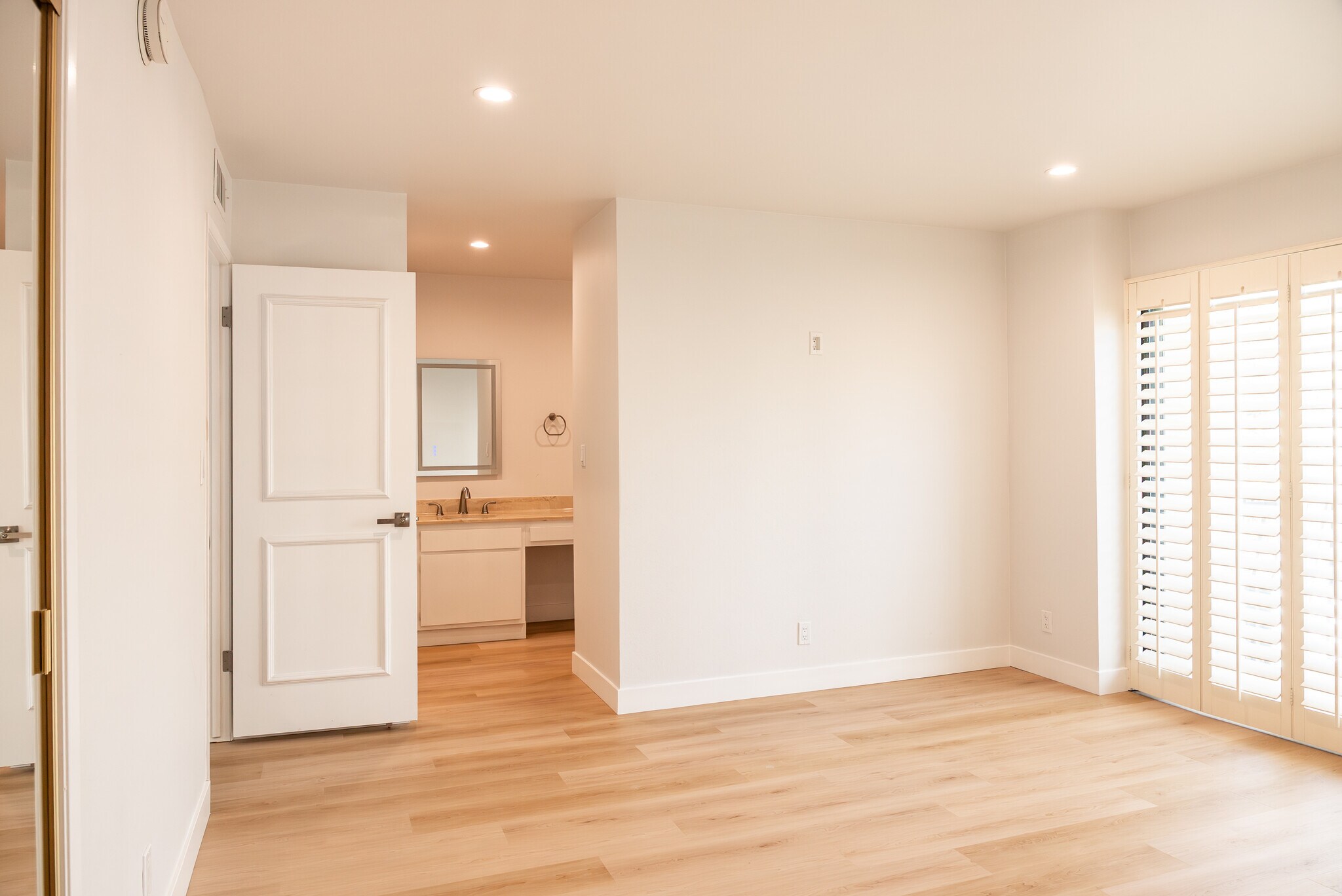 Building Photo - 8115 Redlands St