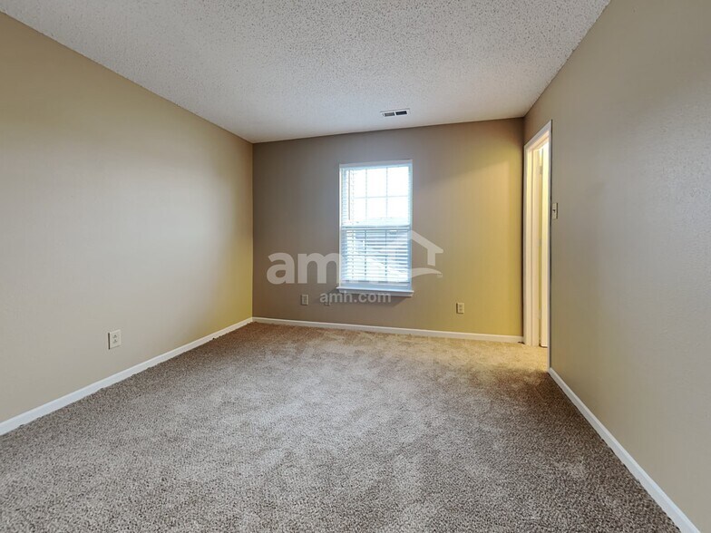 Building Photo - 13426 Allegiance Dr