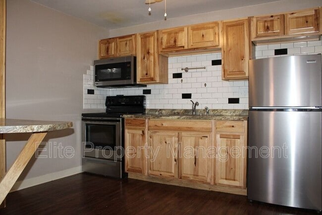 Building Photo - 5000 Red Creek Springs Rd