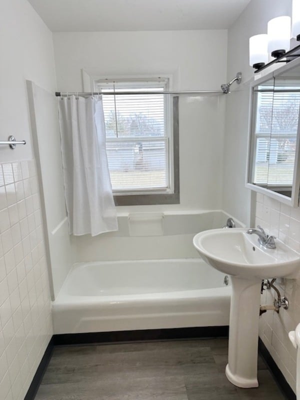 Building Photo - 858 Clay St