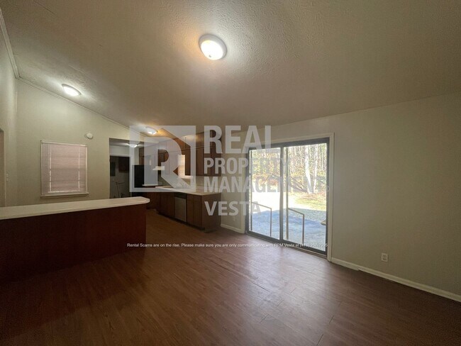 Building Photo - 1550 N Atwood Dr