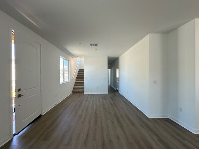 Building Photo - 31649 Cobalite Dr